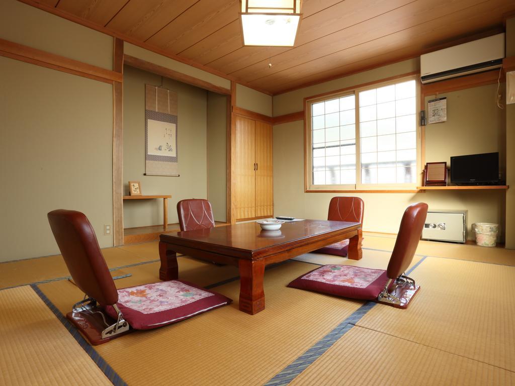 Resort Inn Chiharu Nozawaonsen Buitenkant foto