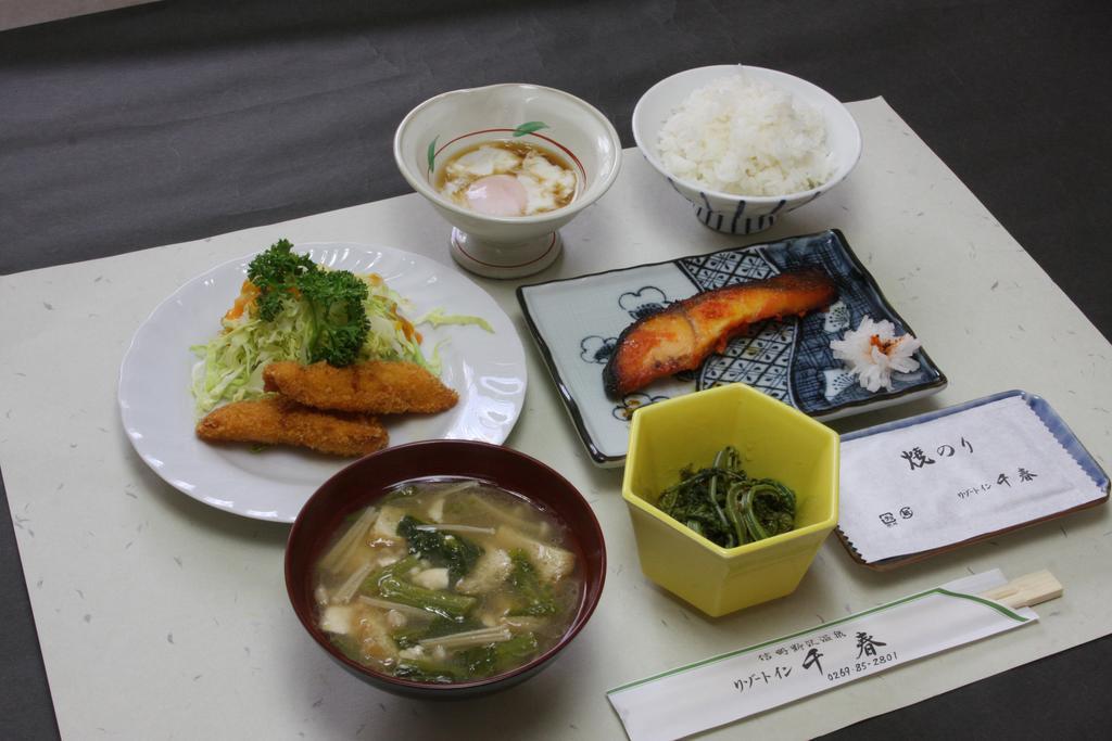 Resort Inn Chiharu Nozawaonsen Buitenkant foto