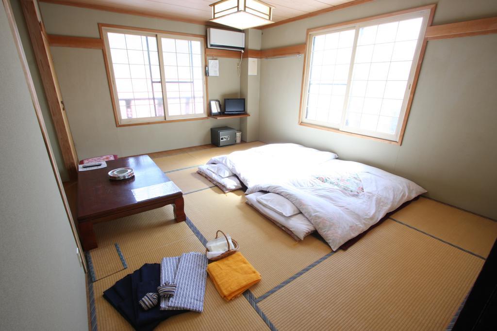 Resort Inn Chiharu Nozawaonsen Buitenkant foto